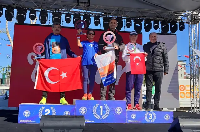 Trabzon Yarı Maratonu’nda Hendekli Ahmet Çelik’ten Büyük Başarı