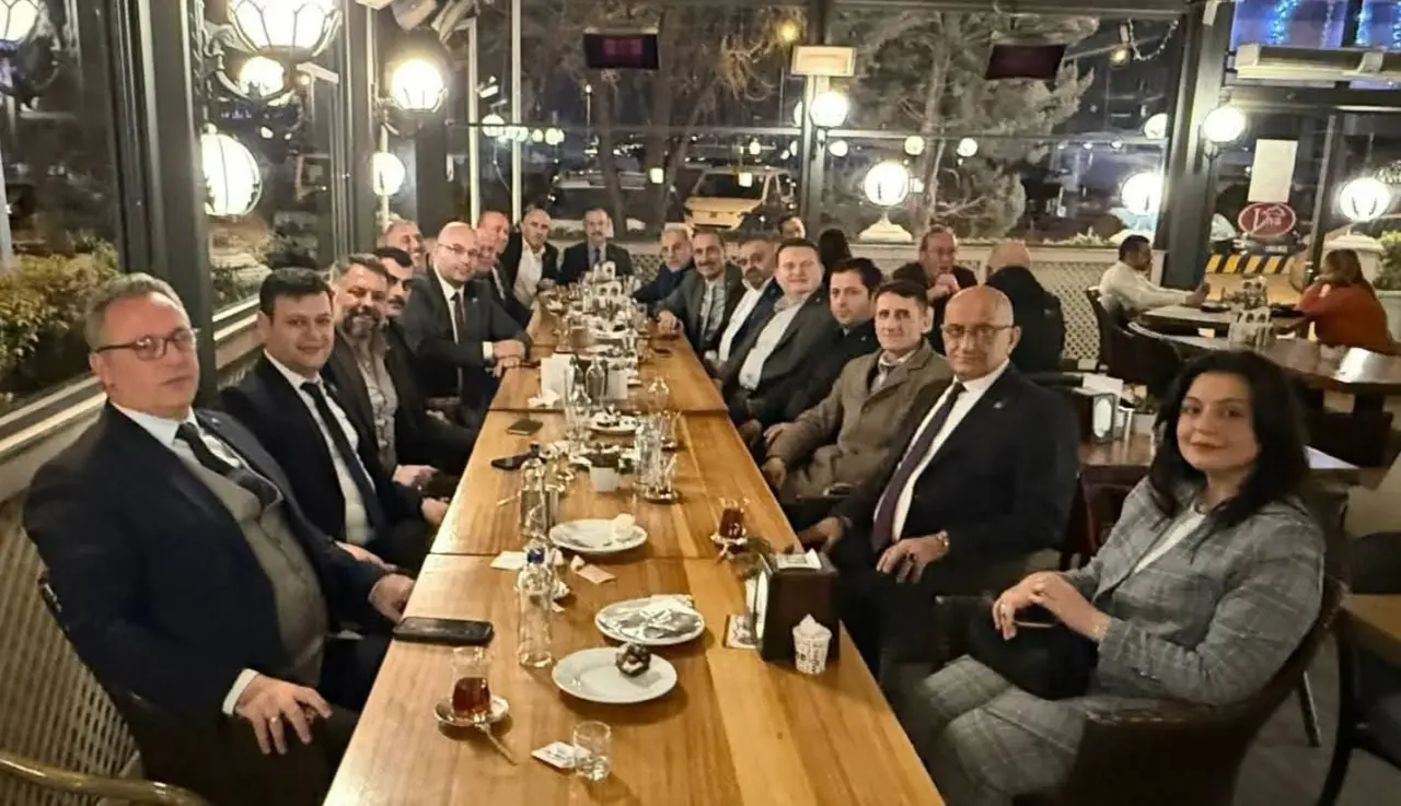 Haber: MHP İLÇE BAŞKANLARI TAM KADRO ANKARADA - Galeri-2