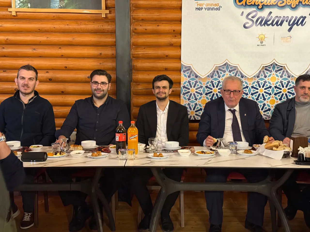Haber: HENDEK’TE AK PARTİ GENÇLİK RÜZGÂRI - Galeri-6