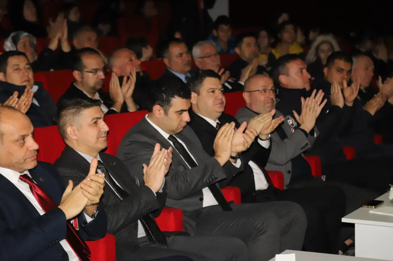 Haber: İSTİKLAL VE İSTİKBAL ŞAİRİ MEHMET AKİF ERSOY'U ANMA PROGRAMI DÜZENLENDİ - Galeri-1
