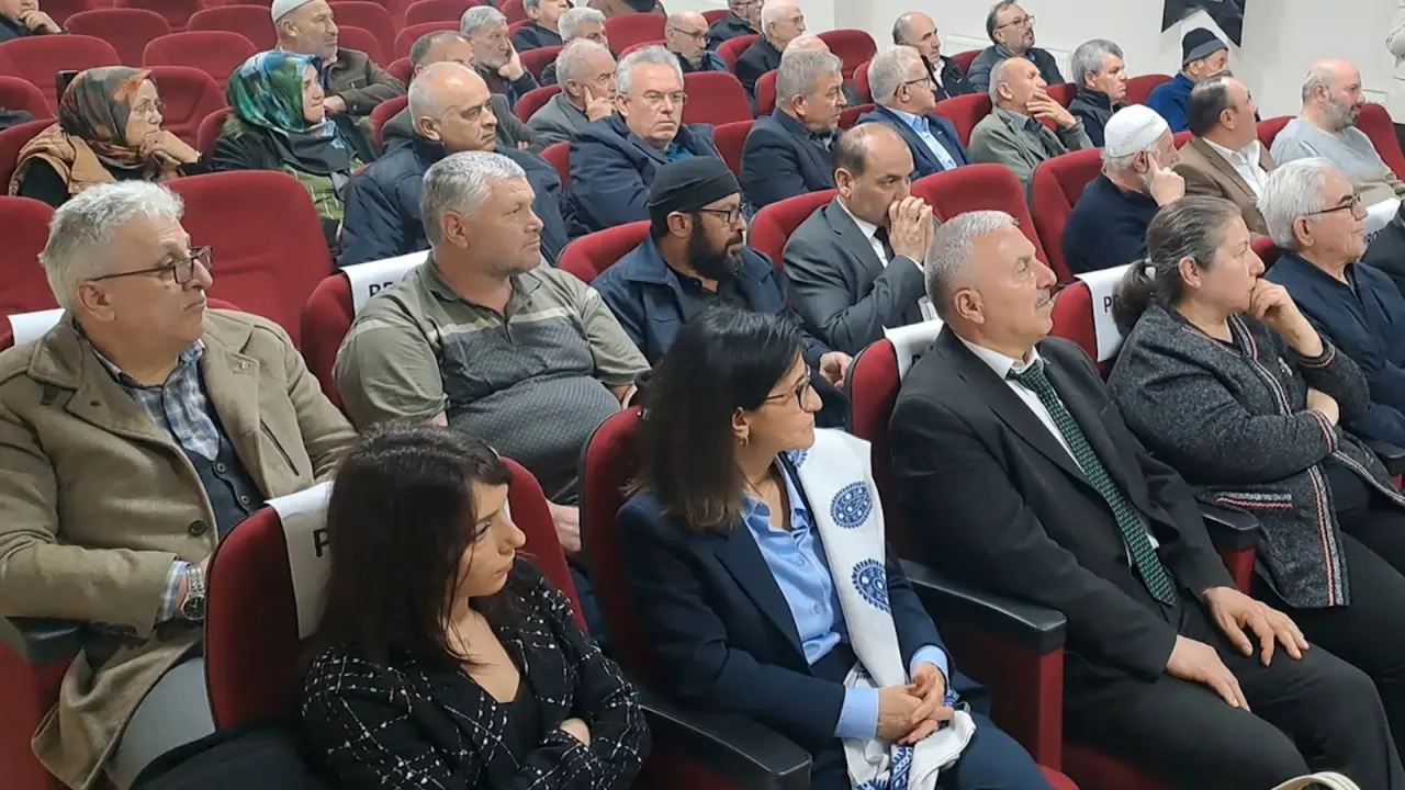 Haber: Arı Sağlığı ve Arı Ürünleri Sakarya’daki Panelde Ele Alındı - Galeri-5