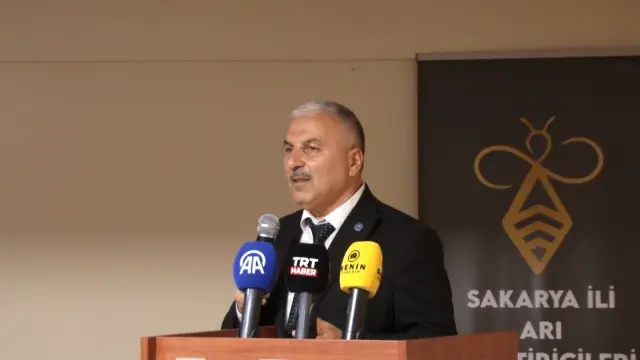 Arı Sağlığı ve Arı Ürünleri Sakarya’daki Panelde Ele Alındı