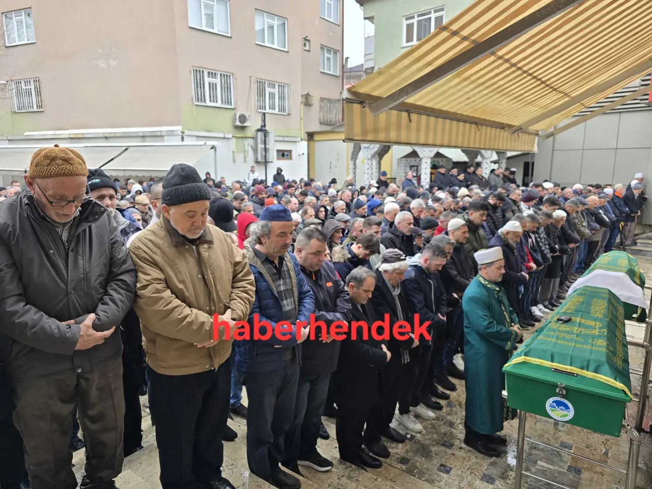 Haber: Muhtar Kuru dualarla son yolculuğuna uğurlandı - Galeri-1