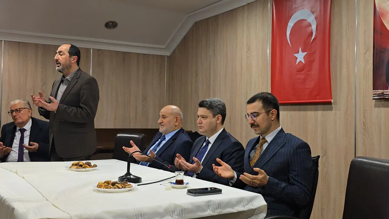 Haber: HENDEK’TE PROTOKOL BAYRAMLAŞTI - Galeri-6