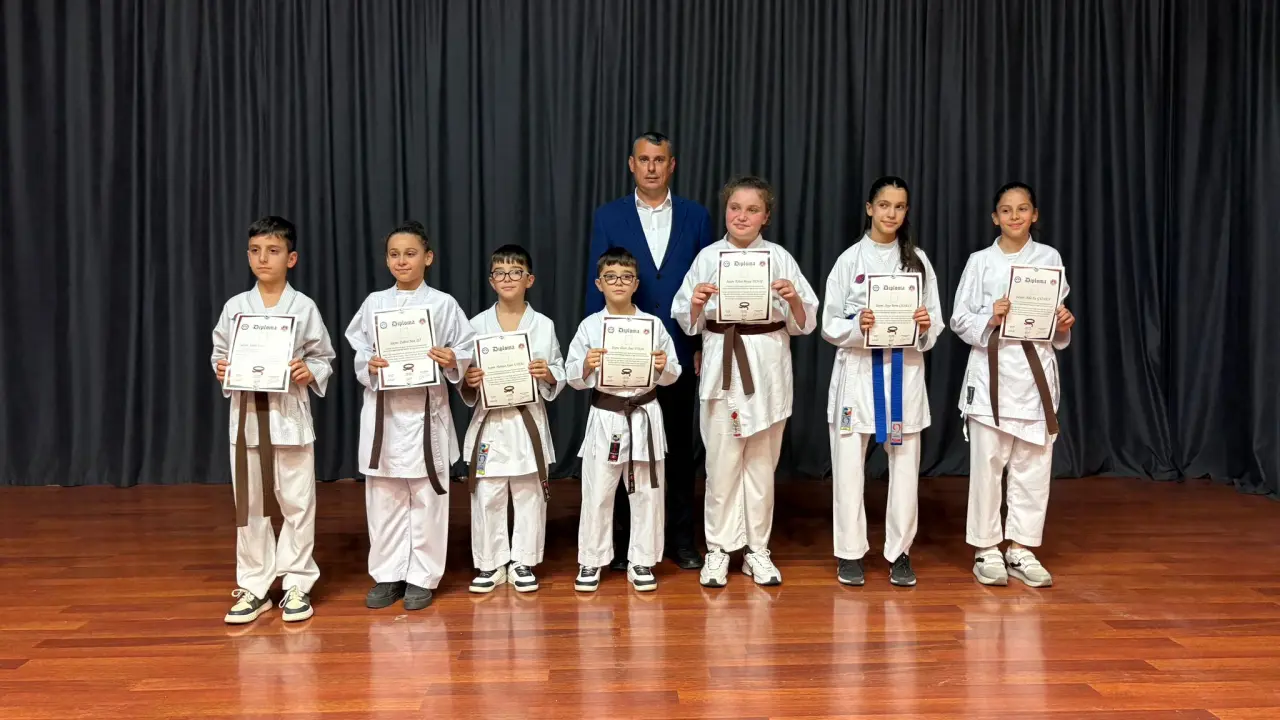 Haber: Hendek Olimpik spor kulübü diploma törenine büyük ilgi - Galeri-13