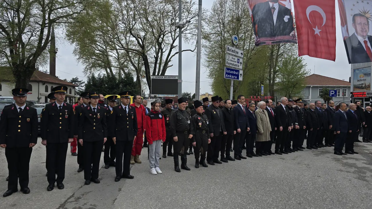 Haber: HENDEK’TE 23 NİSAN TÖRENLE KUTLANDI - Galeri-3