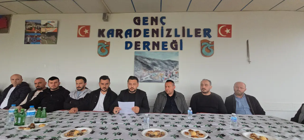 Haber: Genç Karadenizliler Derneğinde nöbet değişimi - Galeri-2