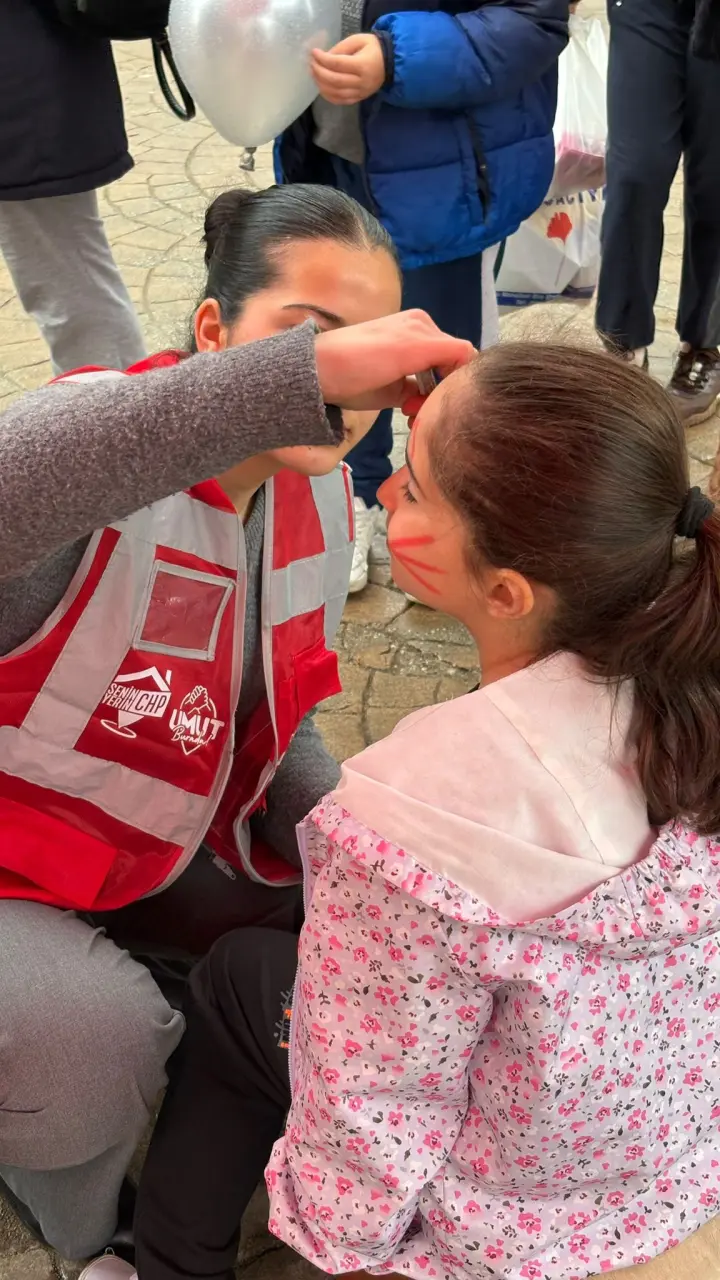 Haber: CHP Hendek Gençlik kollarından 23 Nisan etkinliği - Galeri-5