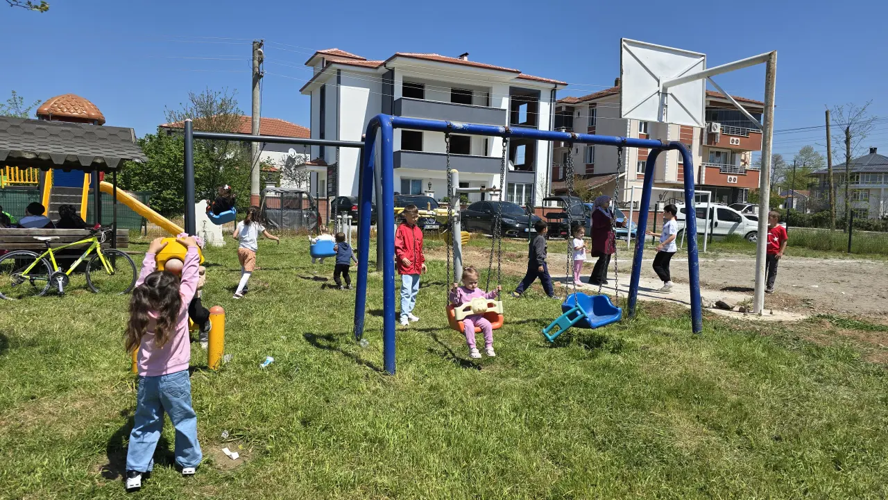 Haber: Akpınar Mahallesinde çocuklar doyasıya 23 Nisan coşkusu yaşadı - Galeri-8