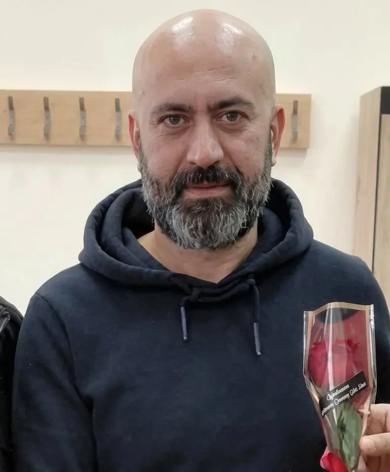 Haber: MUHAMMED ÖĞRETMEN   KALBİNE YENİLDİ - Öne Çıkan