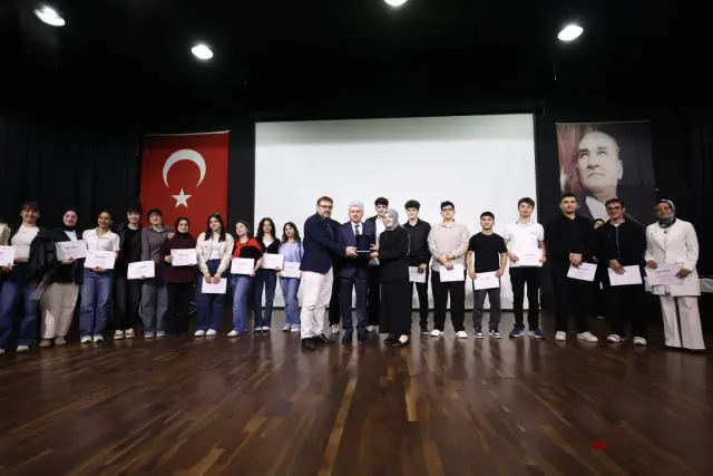 Orhangazi Anadolu Lisesi Öğrencileri gurur yaşattı