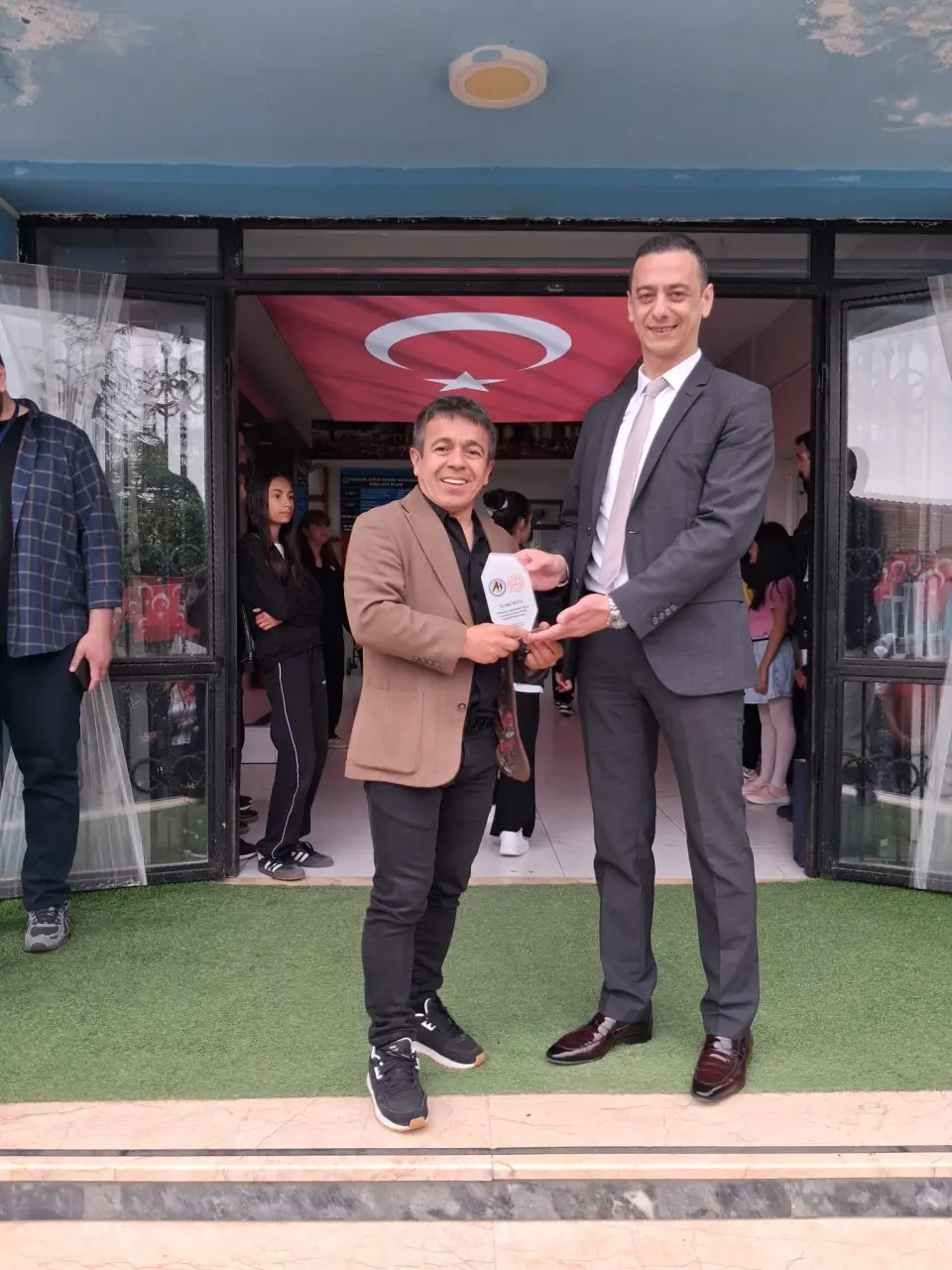 Haber: Olimpiyat Şampiyonu Mutlu Atikehanım Ortaokulunda - Galeri-10