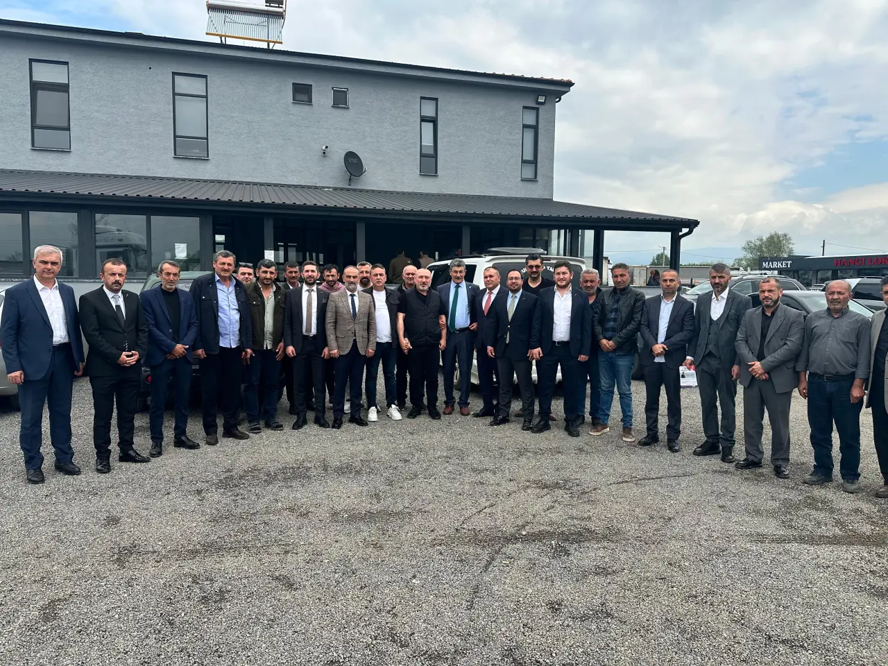Haber: ANAHTAR PARTİ GENEL BAŞKAN YARDIMCISI AYHAN EREL HENDEK’TE SAHAYA İNDİ - Galeri-1