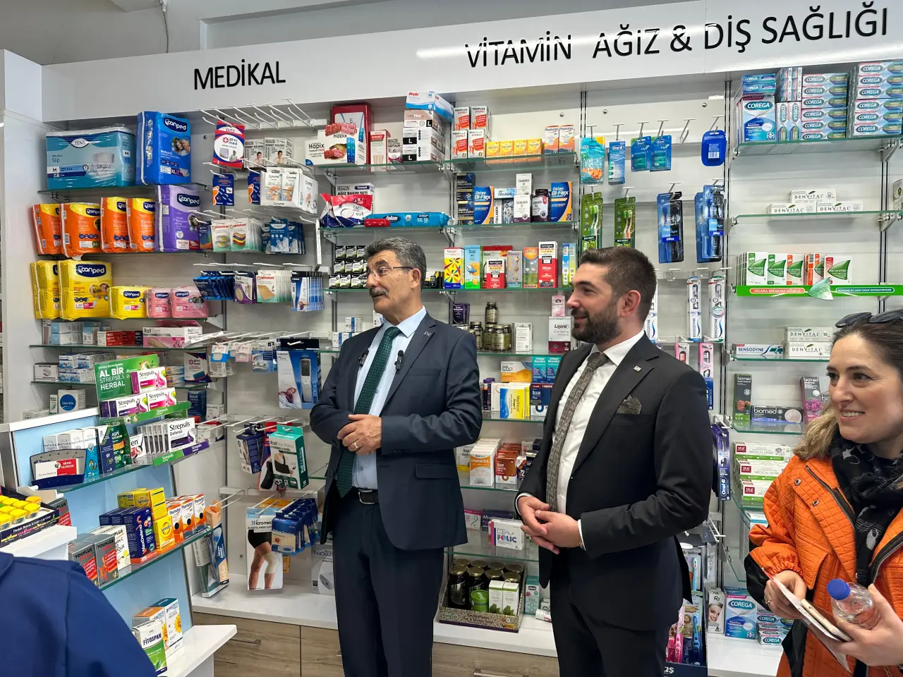Haber: ANAHTAR PARTİ GENEL BAŞKAN YARDIMCISI AYHAN EREL HENDEK’TE SAHAYA İNDİ - Galeri-16
