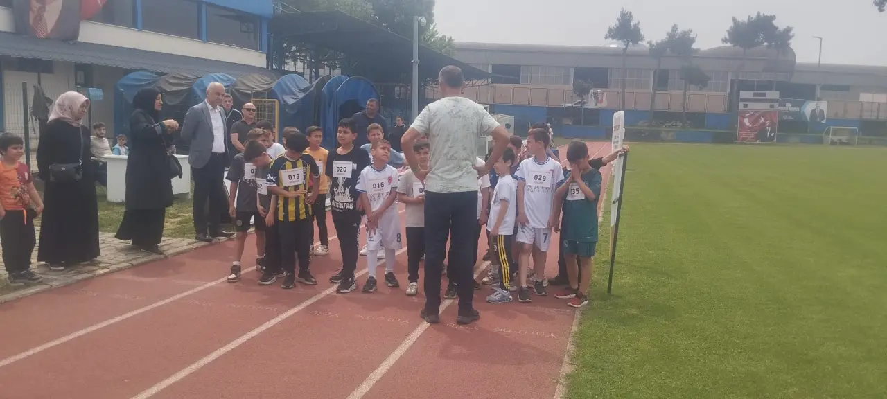 Haber: HENDEK’TE ÇOCUKLAR SPORLA BULUŞTU - Galeri-5