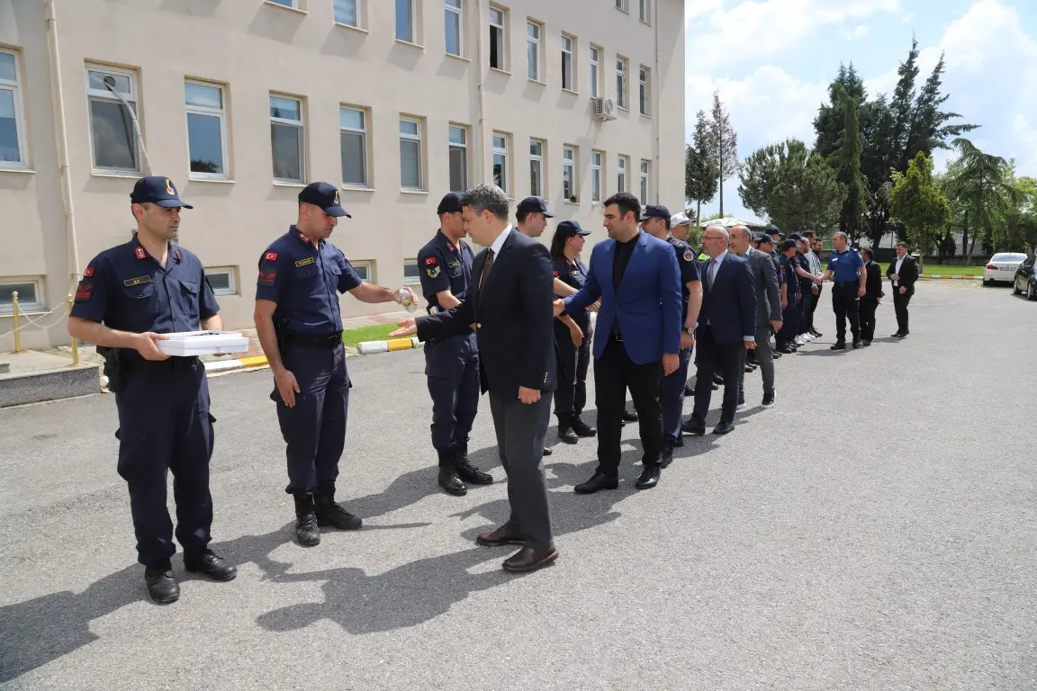 Haber: HENDEK’TE KURBAN BAYRAMI ÖNCESİ PROTOKOL BAYRAMLAŞTI - Galeri-2