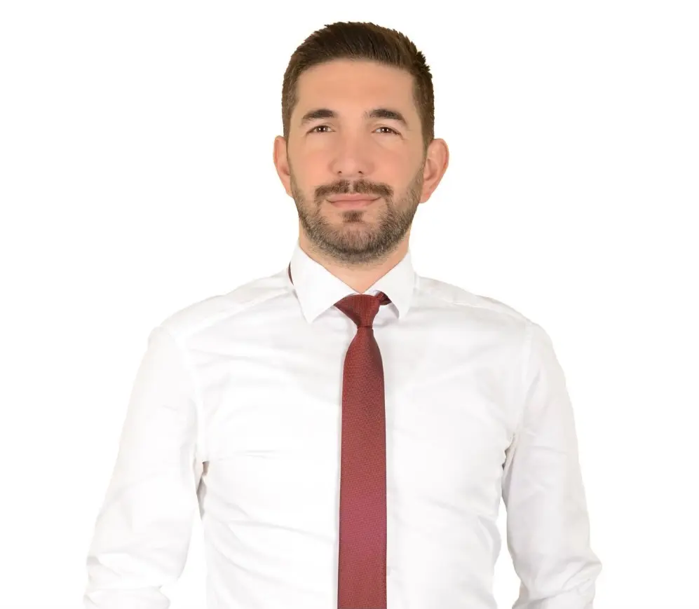 Haber: ALBAYRAKOĞLU; HENDEK HALKI FATURAYI TAM ÖDÜYOR, HİZMETİ EKSİK ALIYOR - Öne Çıkan
