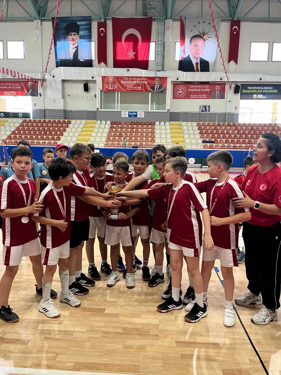 Haber: Minik Erkekler Hentbol İl Birinciliği Hendek'te Tamamlandı - Galeri-3