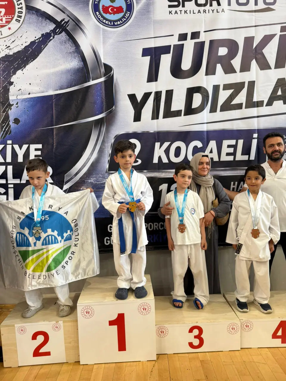 Haber: Karateciler Yıldız Gibi - Galeri-4