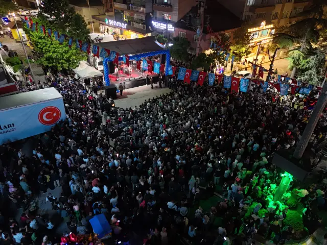 ÜLKÜCÜLERDEN GÖVDE GÖSTERİSİ