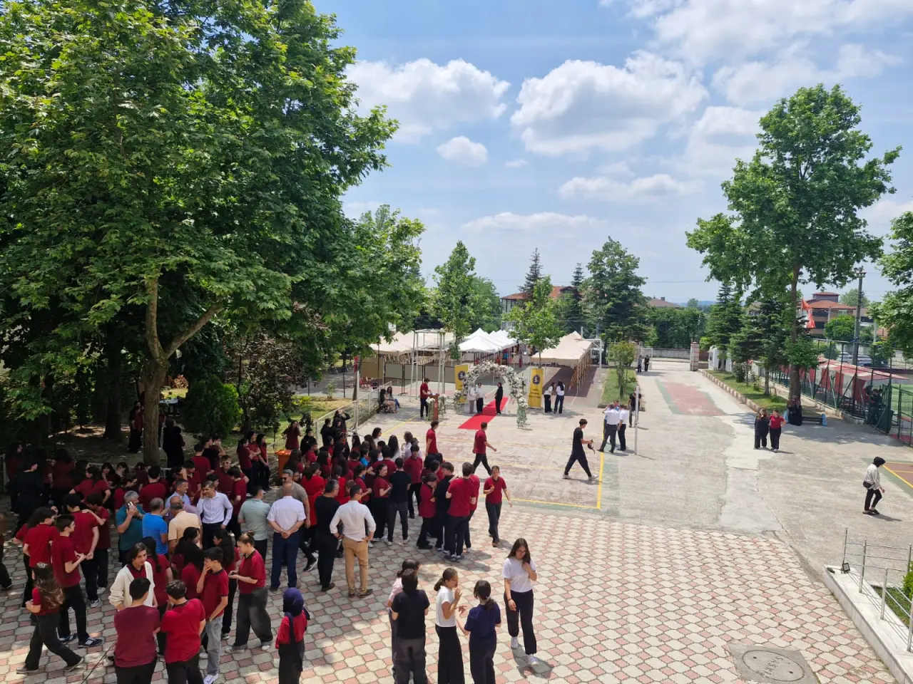 Haber: Atike Hanım Anadolu Lisesi’nde 313 Eserlik Görsel Sanatlar Sergisi Açıldı - Galeri-1