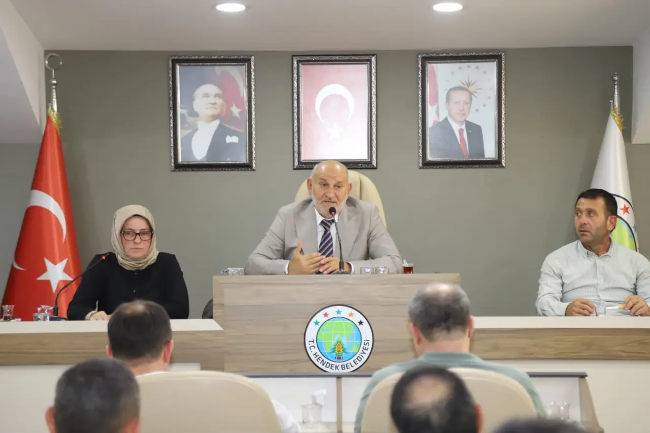 Haber: HENDEK MECLİSİ 7 MADDEYİ KARARA BAĞLADI - Öne Çıkan