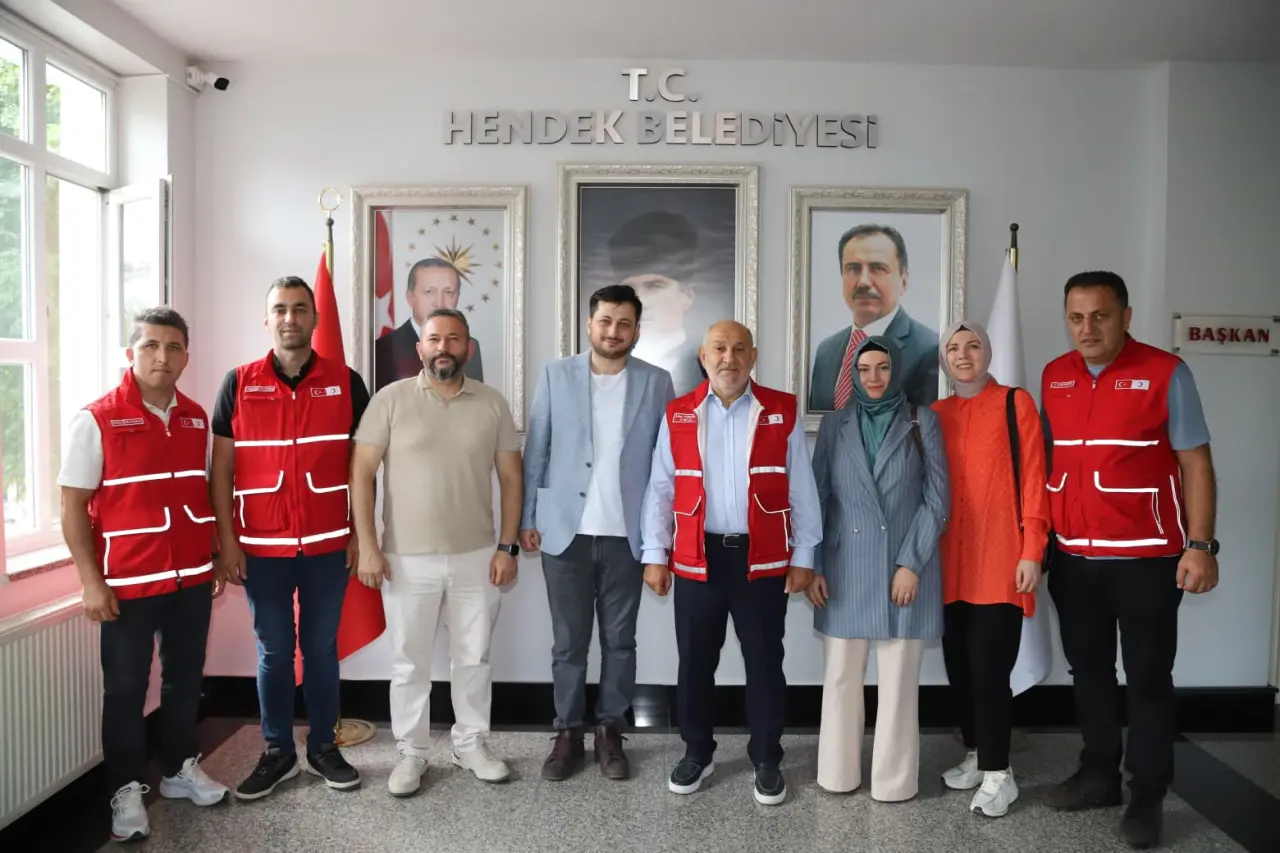Haber: HENDEK BELEDİYESİ İLE KIZILAY’DAN ANLAMLI İŞ BİRLİĞİ - Öne Çıkan