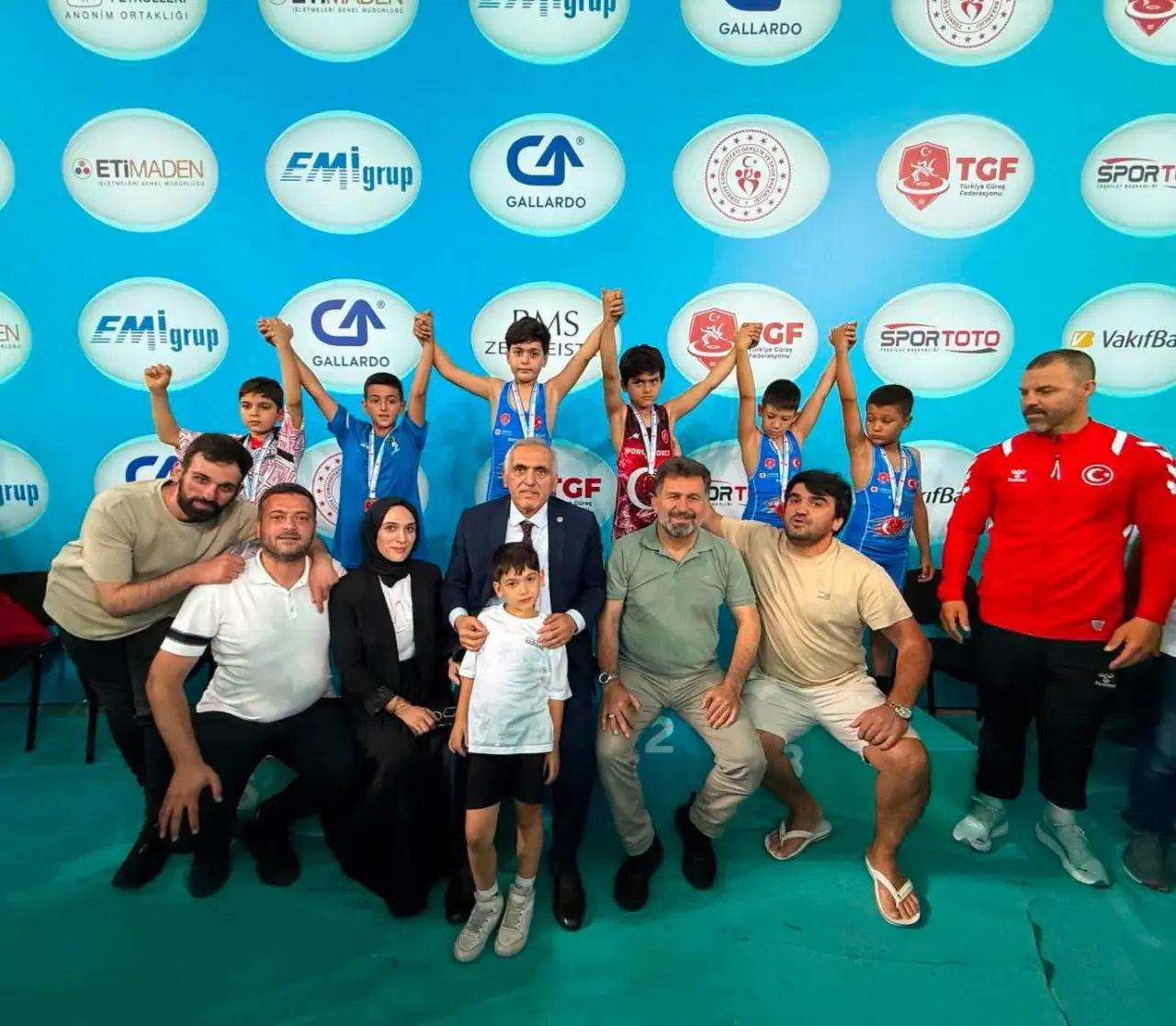 Haber: HENDEK OLİMPİK SPOR KULÜBÜ MİNİKLER GÜREŞ TÜRKİYE ŞAMPİYONASINDAN BAŞARI İLE DÖNDÜ - Galeri-4