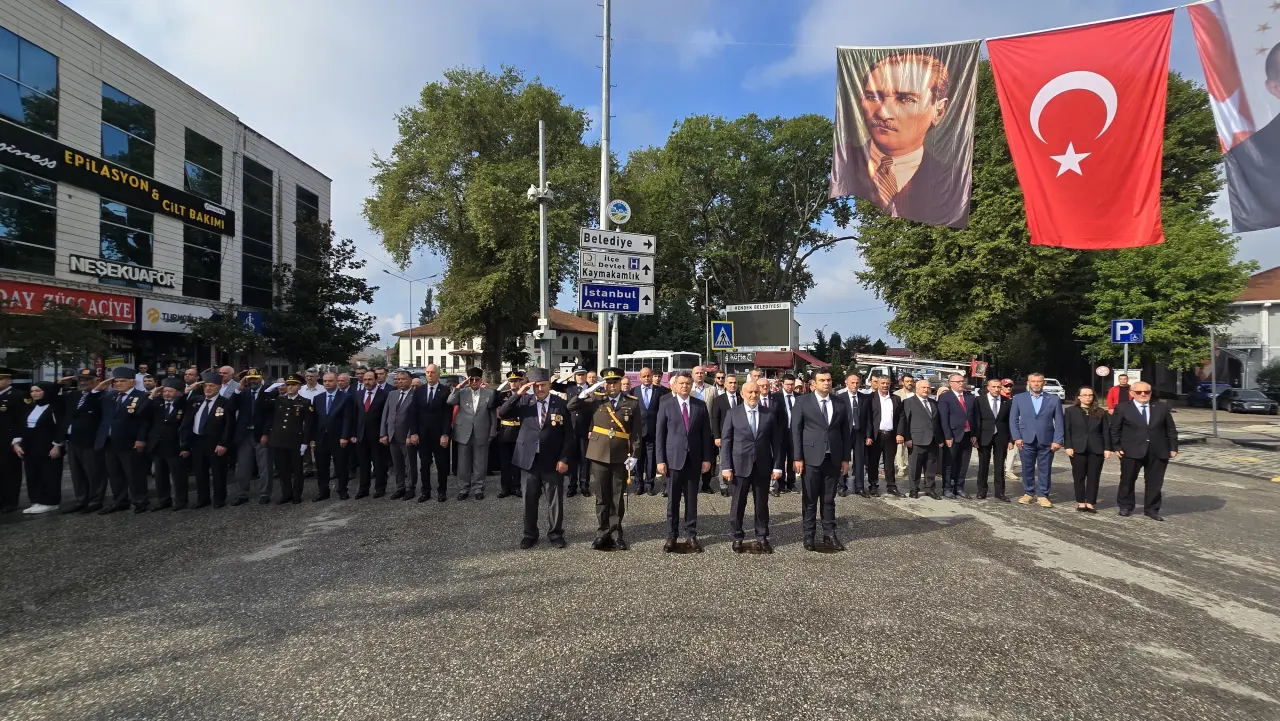 Haber: BÜYÜK ZAFERİN 104. YILI HENDEK’TE KUTLANDI - Galeri-2