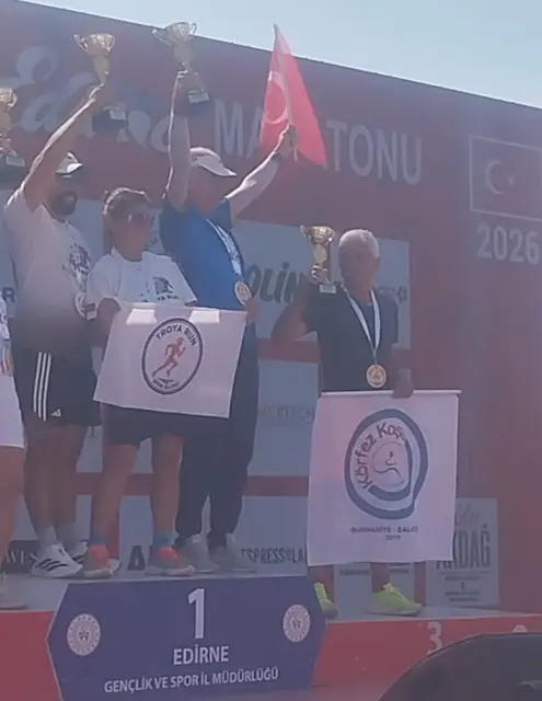 Hendekli Üç sporcu Edirne'yi Toz Duman etti