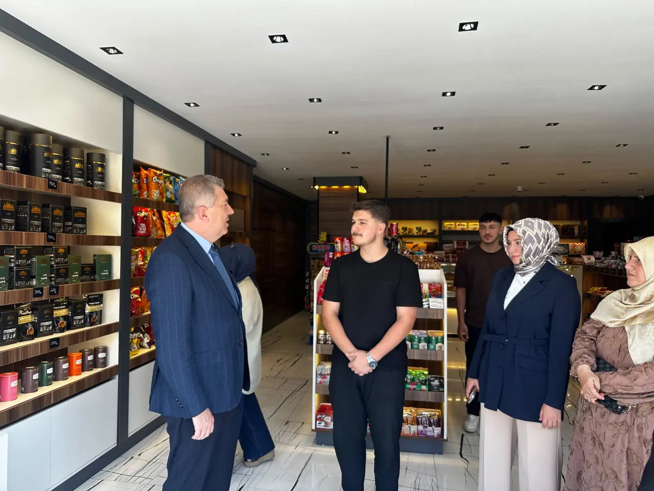 Haber: Milletvekili Ertuğrul Kocacık’tan AK Parti Hendek Teşkilatı’na Ziyaret - Galeri-8