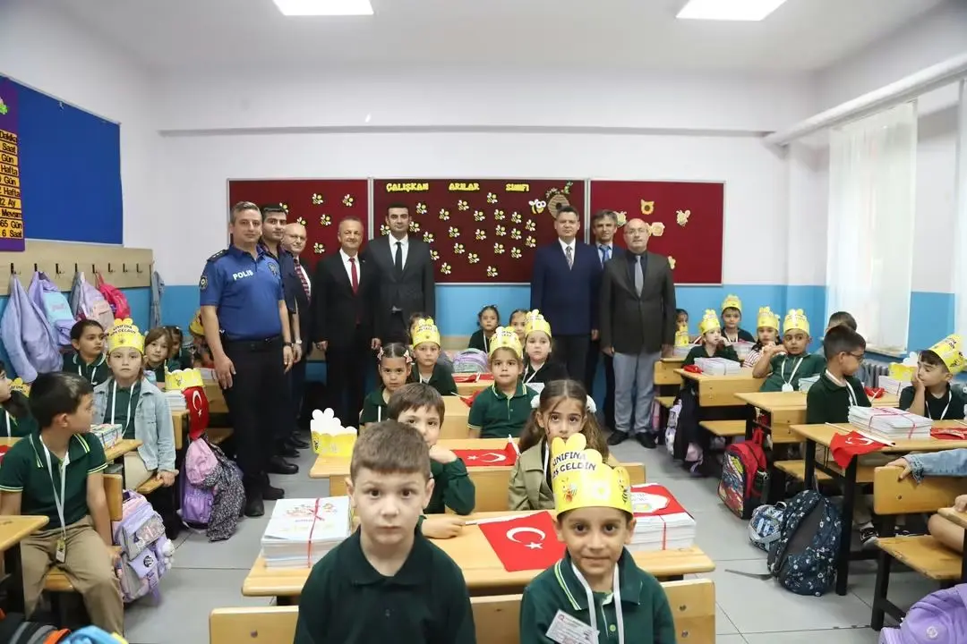 Haber: Hendek’te Yeni Eğitim Yılı Başladı, Okullarda Güvenlik Tedbirleri Artırıldı - Galeri-3