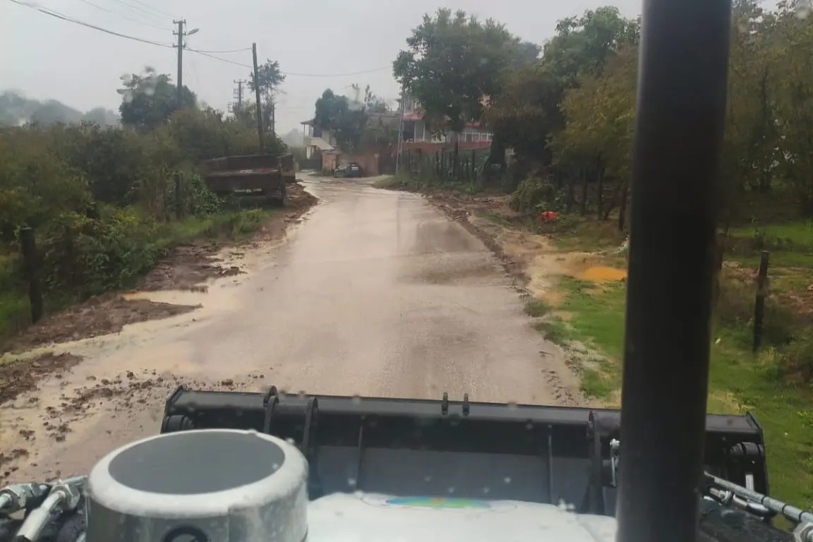 Haber: HENDEK BELEDİYESİ YAĞIŞTAN ETKİLENEN BÖLGELERDE TEYAKKUZDA - Galeri-1