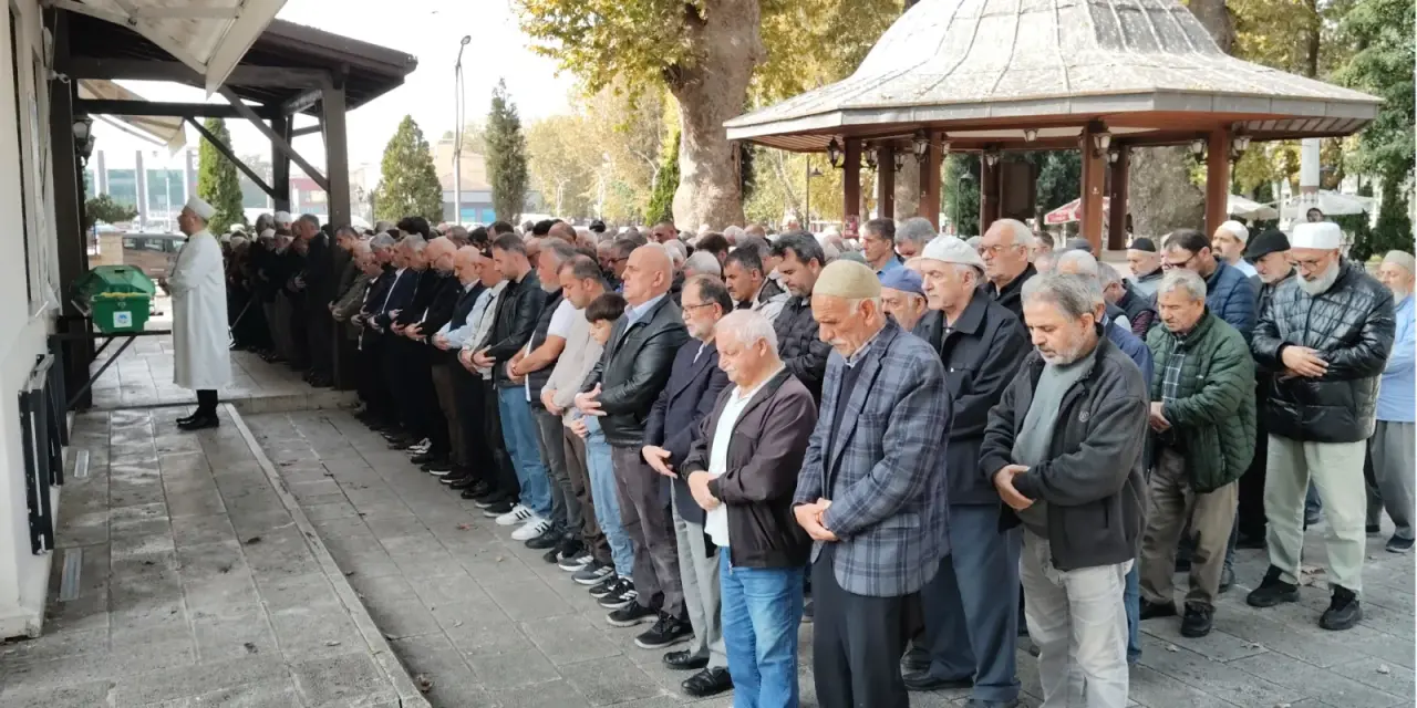 Haber: Hamide Tosun Son Yolculuğuna Uğurlandı - Öne Çıkan