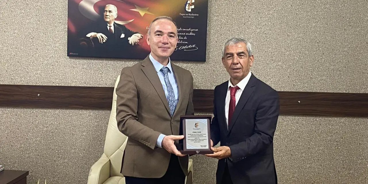 Haber: Yıldız, 43 yıllık meslek hayatının ardından emekliye ayrıldı - Galeri-7