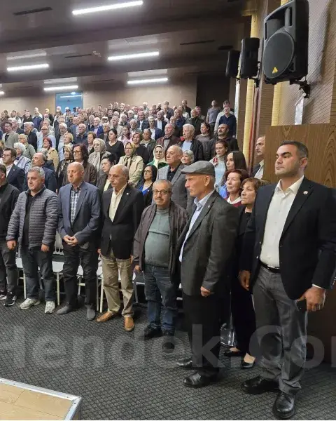 Yeni Parti Kongresine CHP’li Meclis Üyelerinin Katılımı Gündem Oldu