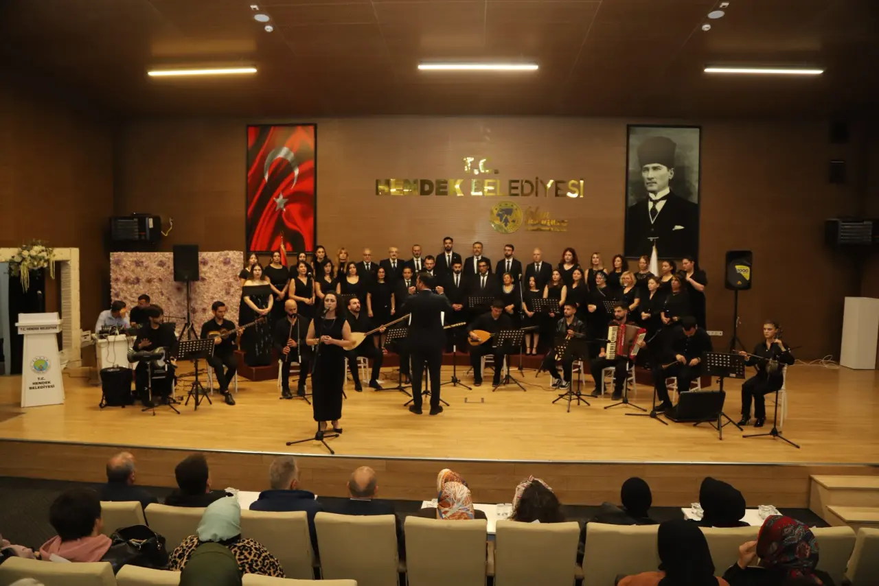 Haber: HENDEK’TE CUMHURİYET COŞKUSU TÜRKÜLERLE TAÇLANDI - Öne Çıkan