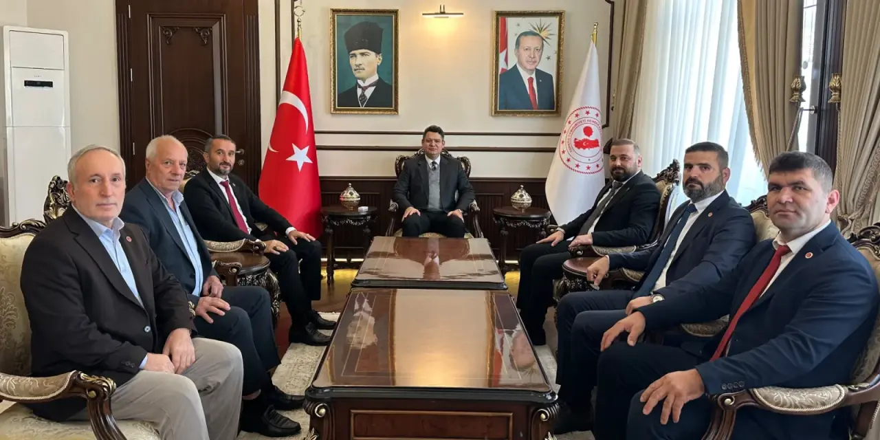 Haber: 19 EKİM MUHTARLAR GÜNÜ HENDEK'TE TÖRENLE KUTLANDI - Galeri-3