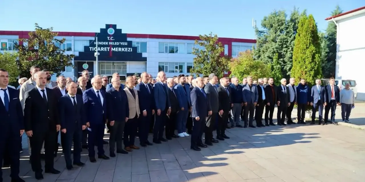 Haber: 19 EKİM MUHTARLAR GÜNÜ HENDEK'TE TÖRENLE KUTLANDI - Galeri-1