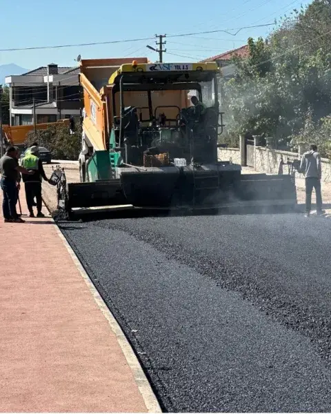 HENDEK’TE SAHA ÇALIŞMALARI İLÇENİN DÖRT BİR YANINDA SÜRÜYOR