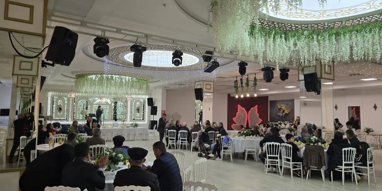 Haber: Hendek Karadenizliler Derneği Başkanı, Yönetimi ve Üyeleri Buluştu - Galeri-4