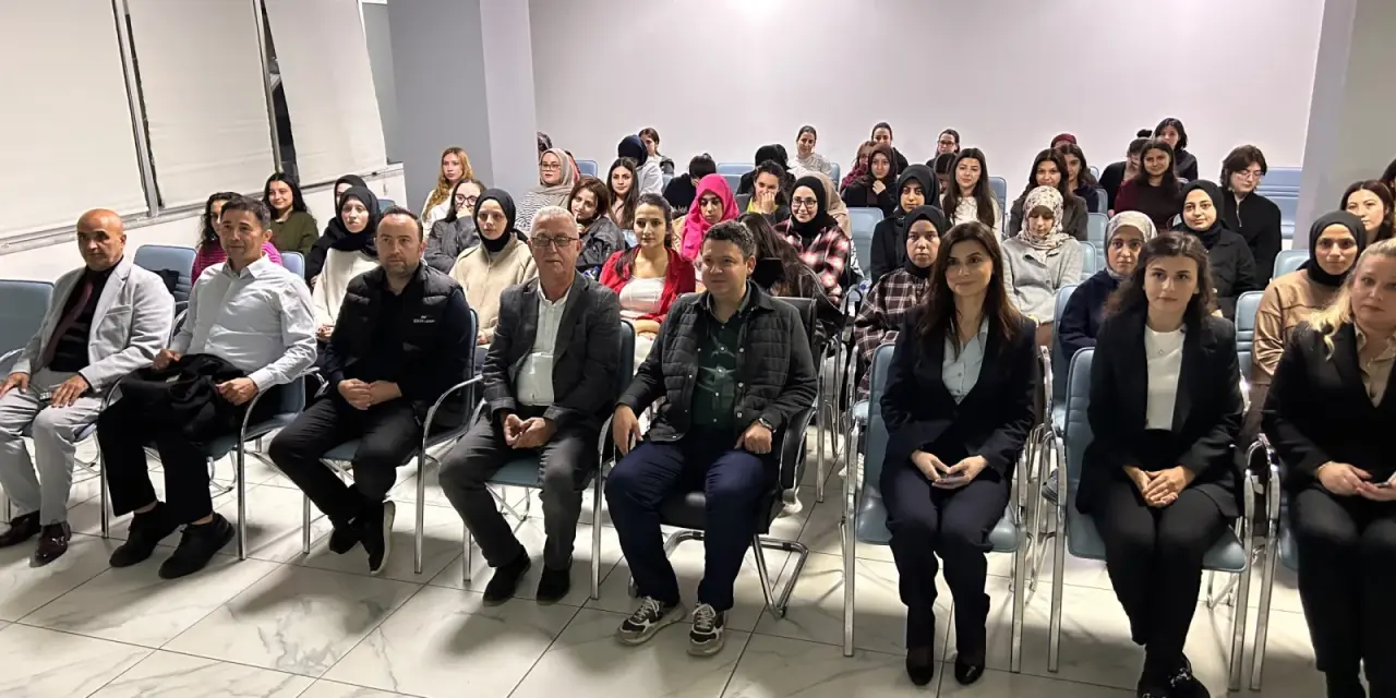 Haber: Kaymakam Gökpınar, Hendek KYK Yurdunda Gençlerle Buluştu - Galeri-3