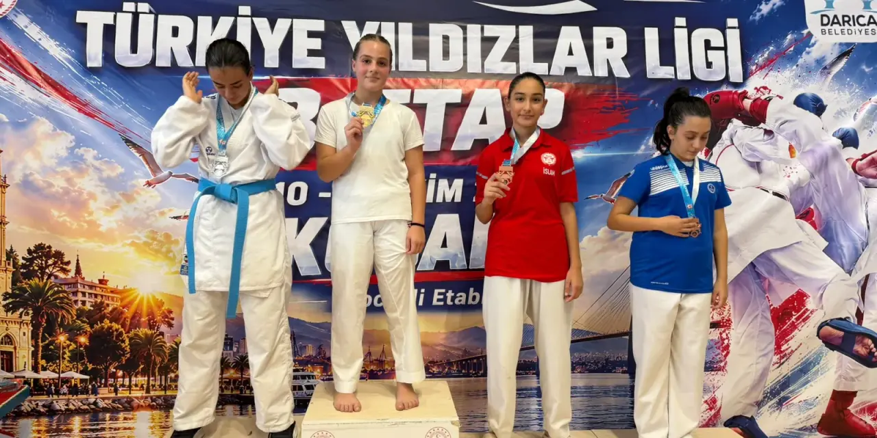 Haber: Hendekli Karateciler madalyalara ambargo koydu - Galeri-6