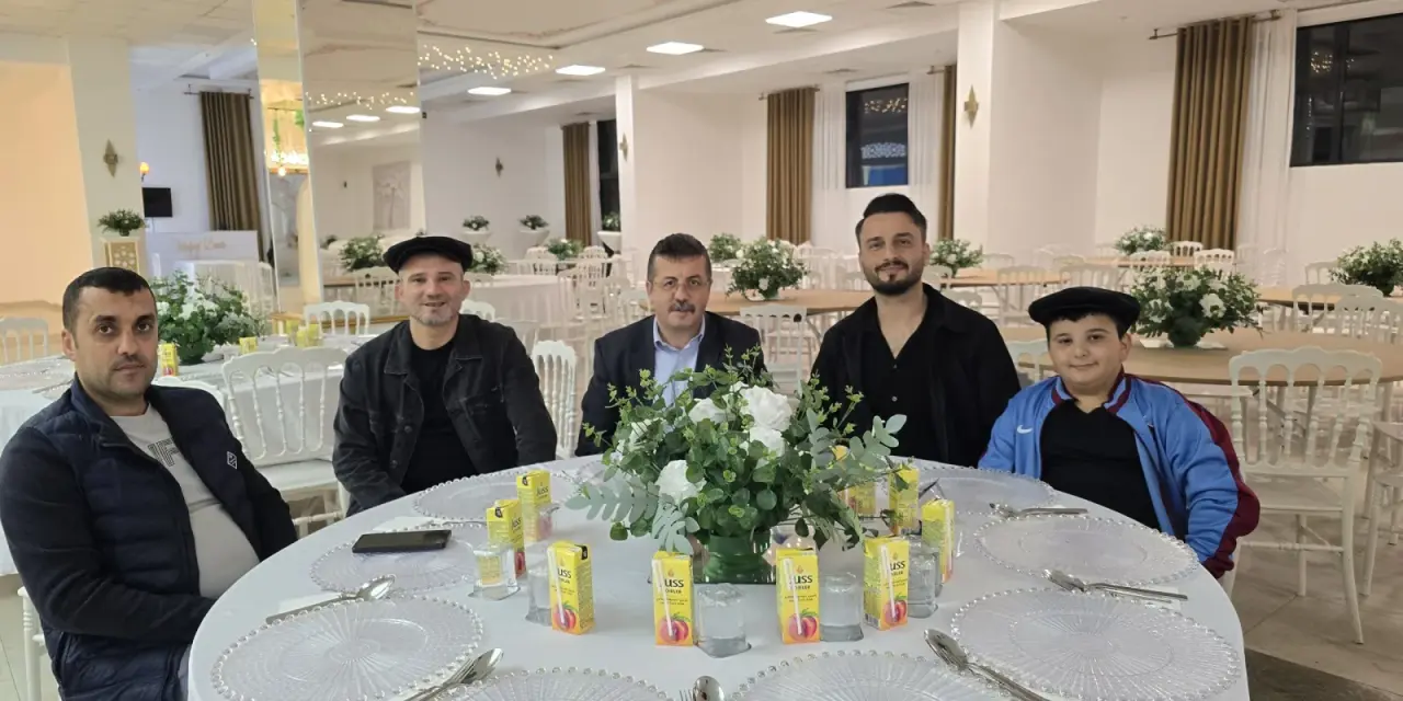 Haber: Hendek Karadenizliler Derneği Başkanı, Yönetimi ve Üyeleri Buluştu - Galeri-2
