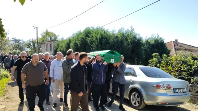 Özkür dualarla son yolculuğuna uğurlandı
