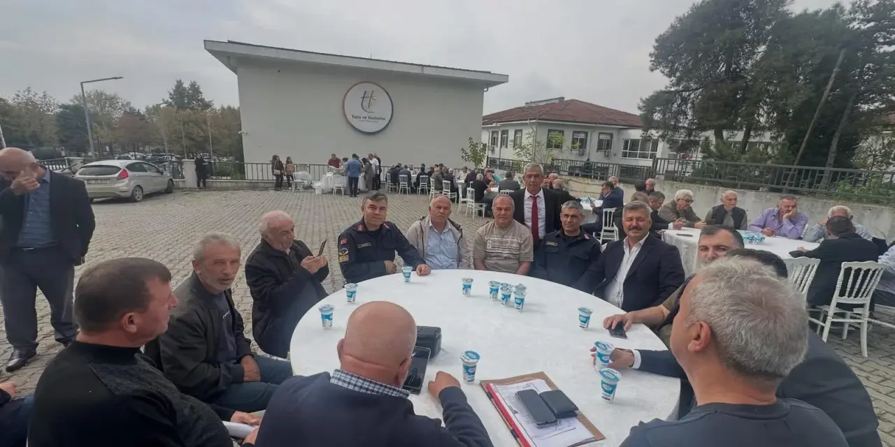 Haber: Yıldız, 43 yıllık meslek hayatının ardından emekliye ayrıldı - Galeri-1