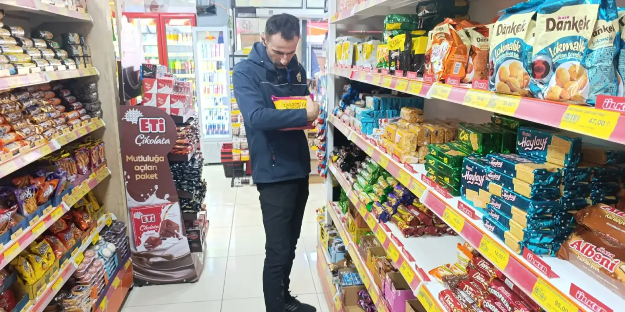 Haber: HENDEK’TE MARKET RAFLARI TEK TEK DENETLENDİ - Galeri-1