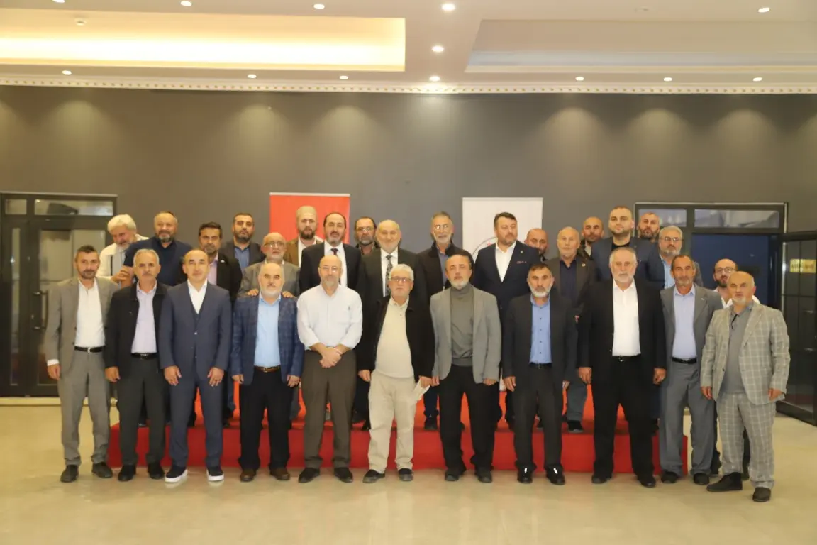 Haber: BAŞKAN PÜSKÜLLÜ DİN GÖREVLİLERİYLE ULUDERE SOSYAL TESİSLERİNDE BİR ARAYA GELDİ - Öne Çıkan