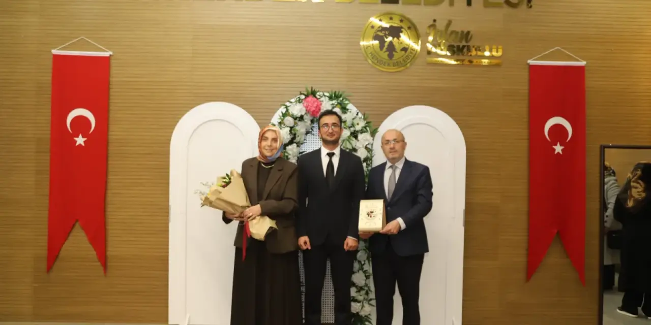 Haber: HENDEK’TE CUMHURİYET COŞKUSU TÜRKÜLERLE TAÇLANDI - Galeri-3