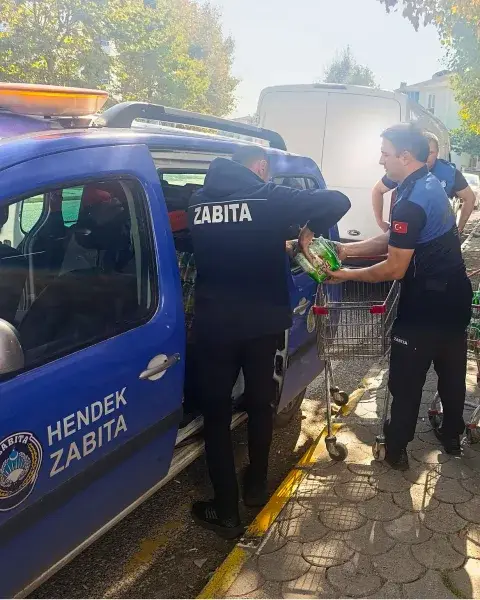 HENDEK’TE MARKET RAFLARI TEK TEK DENETLENDİ